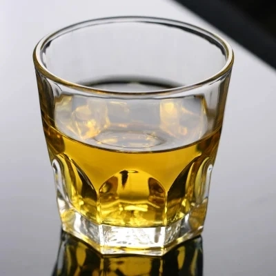 Verre à cocktail élégant en gros de 350 ml Bière Vin Whisky Soda Tumbler
