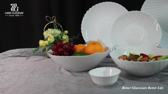 Plaque de repas de dîner de forme irrégulière en verre d'opale blanche de mariage en gros